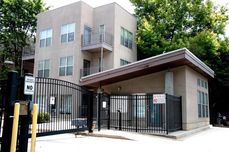 Trendy Castleberry Hill Condo- Walk To Mercedes Benz/ All Downtown Attractions Atlanta Exterior photo