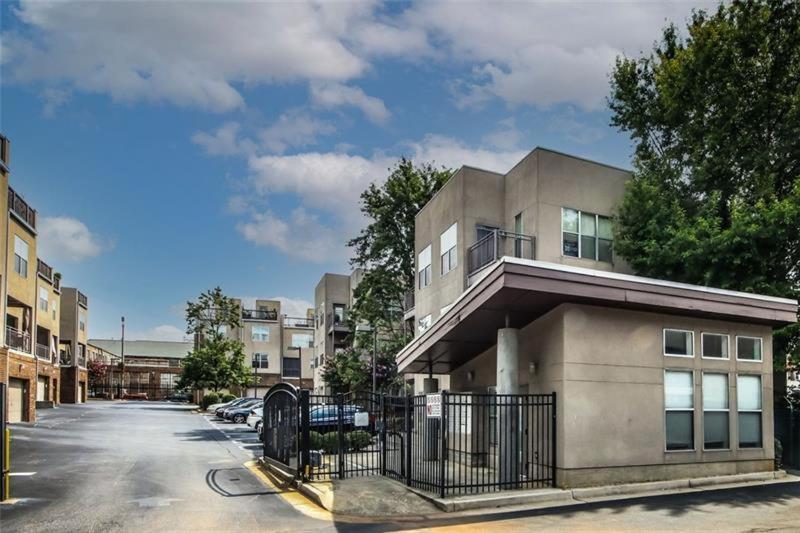 Trendy Castleberry Hill Condo- Walk To Mercedes Benz/ All Downtown Attractions Atlanta Exterior photo